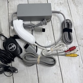 Nintendo Wii Console White Bundle Lot 6 Games 2 Controllers Microphones, Kinect+