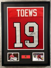 Jonathan Toews Signed Jersey Framed W/ Beckett BAS COA Chicago Blackhawks Red