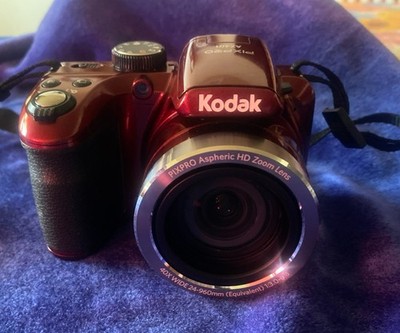 Kodak Pixpro AZ401 20MP 40X Optical Zoom Digital Camera HD Red