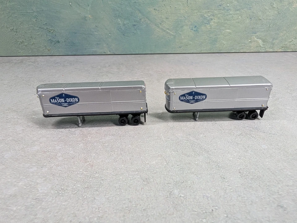 USED Classic Metal Works N Scale 32' Trailers Mason Dixon (2 pcs) - Image 3 of 4