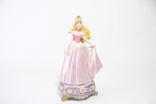 Disney Showcase: Botanical Collection Princess Aurora Blair Rose Sleeping Beauty - Picture 10 of 16