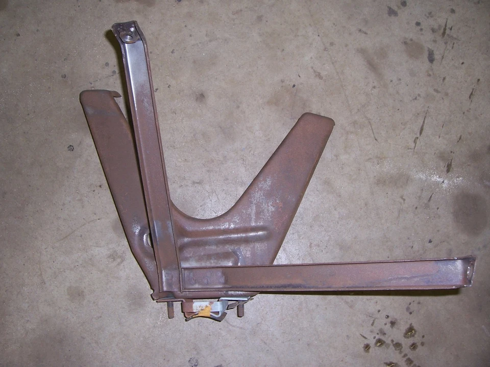 1953 Cadillac Deville Fleetwood interior steering column dash mount bracket - Image 2 of 2