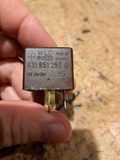 Porsche 944/924S Sunroof Relay 431951253D. 431 951 253 D 