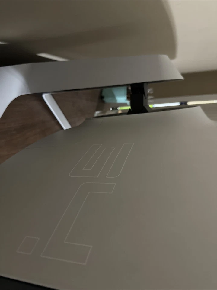 Monitor OLED Quantum Dot 21:9 Alienware AW3423DW 34" 175Hz - Blanco Foto 4 de 4