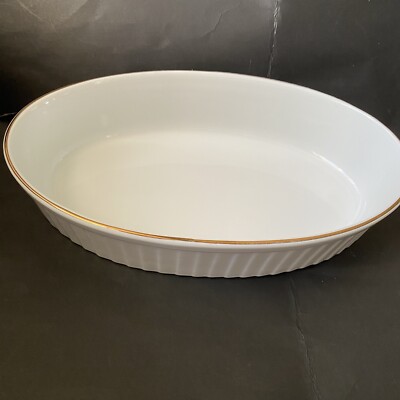 Oven To Table Oval Baking Dish White With Gold Trim 7.5 X 12 Inches NWOT