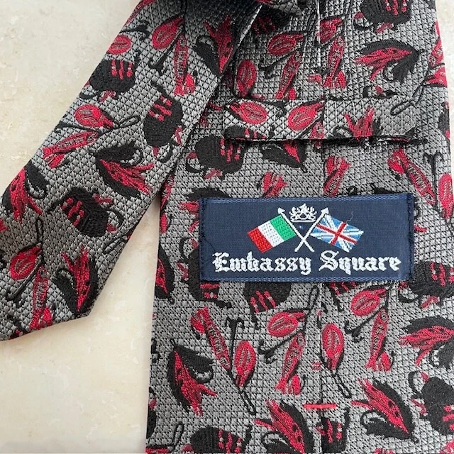 复古 Embassy 方形男式领带多色图形印花灰色 100% 真丝 — 第 2/4 张图片