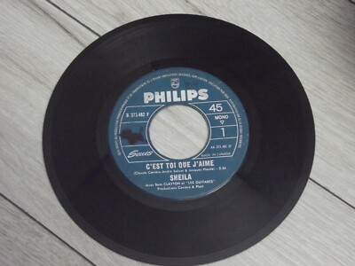 Sheila C'est Toi que J'aime / Il Fait Chaud Vinyl 7'' 45 RPM