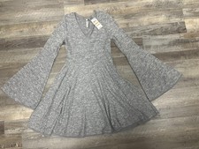 American Rag Cie Dress Juniors Small Gray Knit Fit & Flare Bell Sleeve Sweater