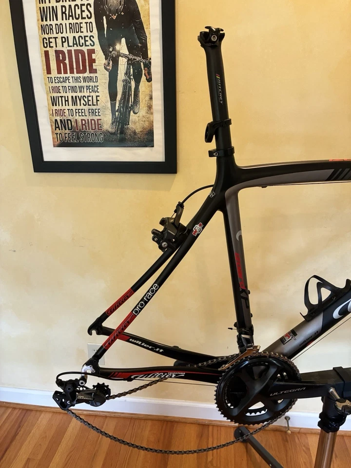 Cuadro de bicicleta de carretera de carbono Wilier Trestina Izoard XP y Ultegra 6800 talla XL o 58 Foto 3 de 4