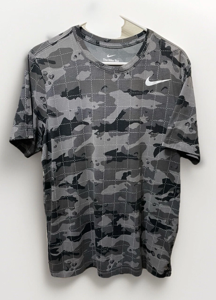 The Nike Tee Dri-Fit Size Lg Gray Chamo Y2K Fit T Shirt 57% Cotton Super Soft