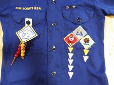 Vintage BSA Boy Scouts of America Cub Scout Uniform Shirt Patches Pins Costume