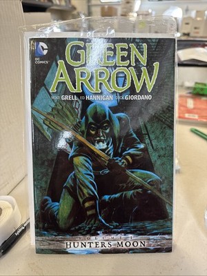 Green Arrow TPB #1 C | Hunter's Moon Mike Grell NM (2013)