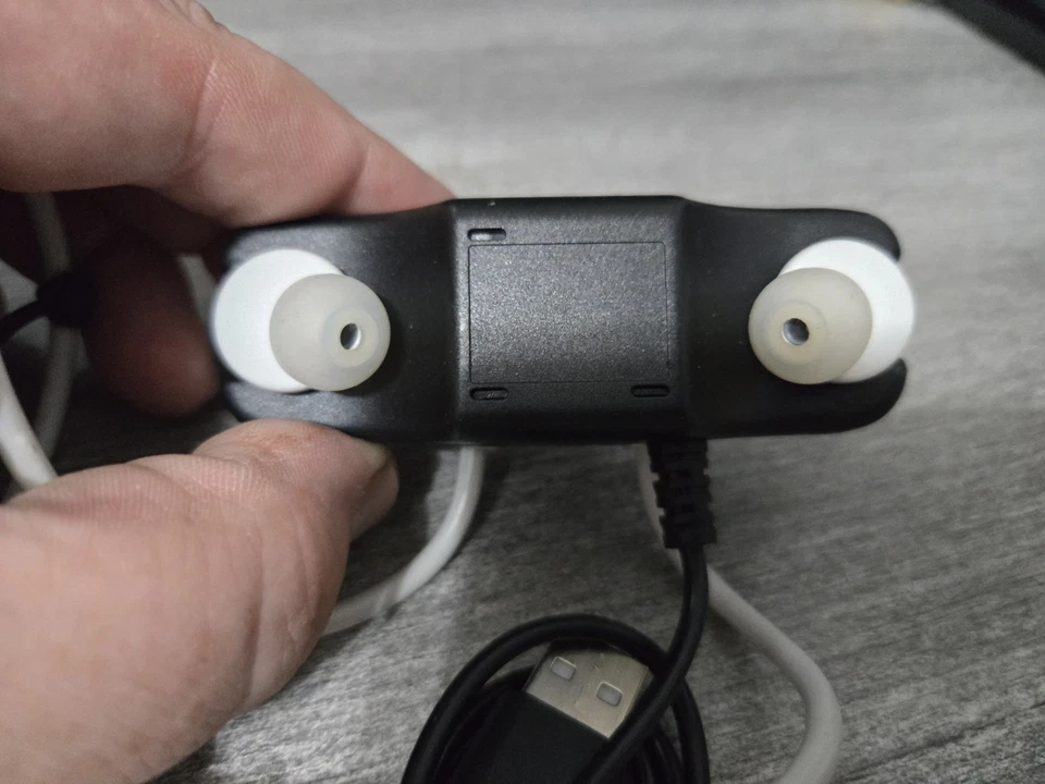 Sony Walkman NWZ-W273S 4 GB Impermeable Natación Reproductor MP3 Blanco Foto 3 de 4