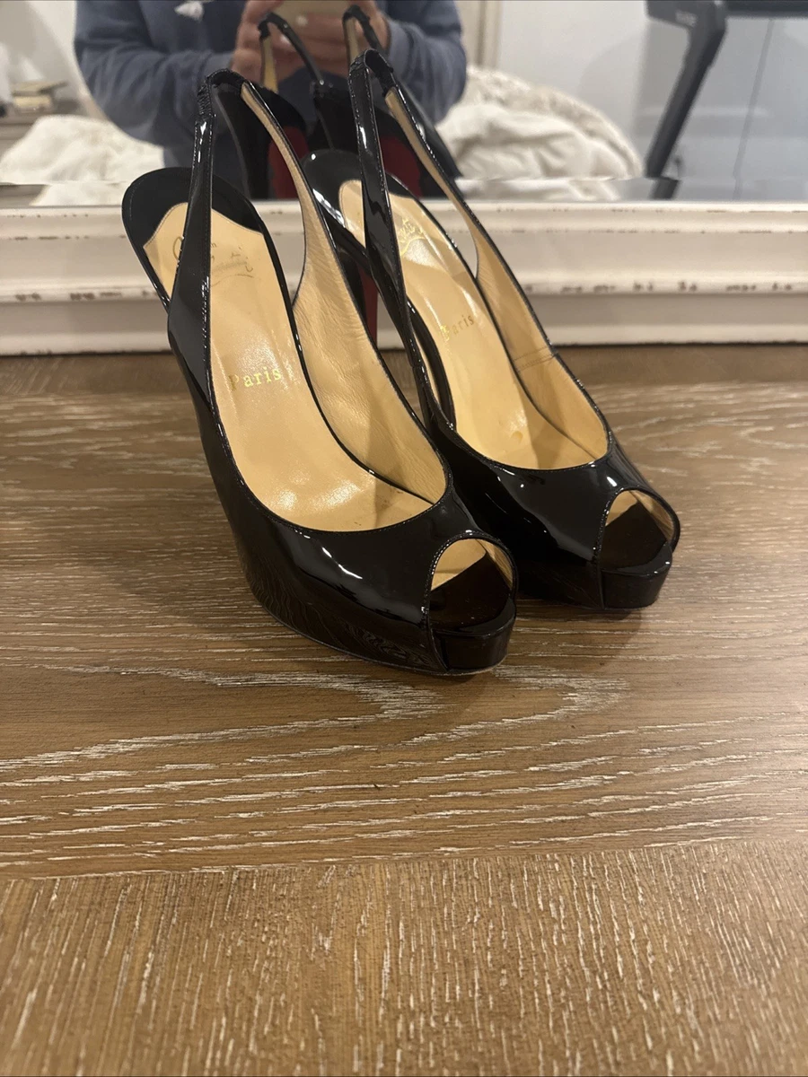 Scarpe décolleté da donna con fibbia chiusa a punta con tacco a punta