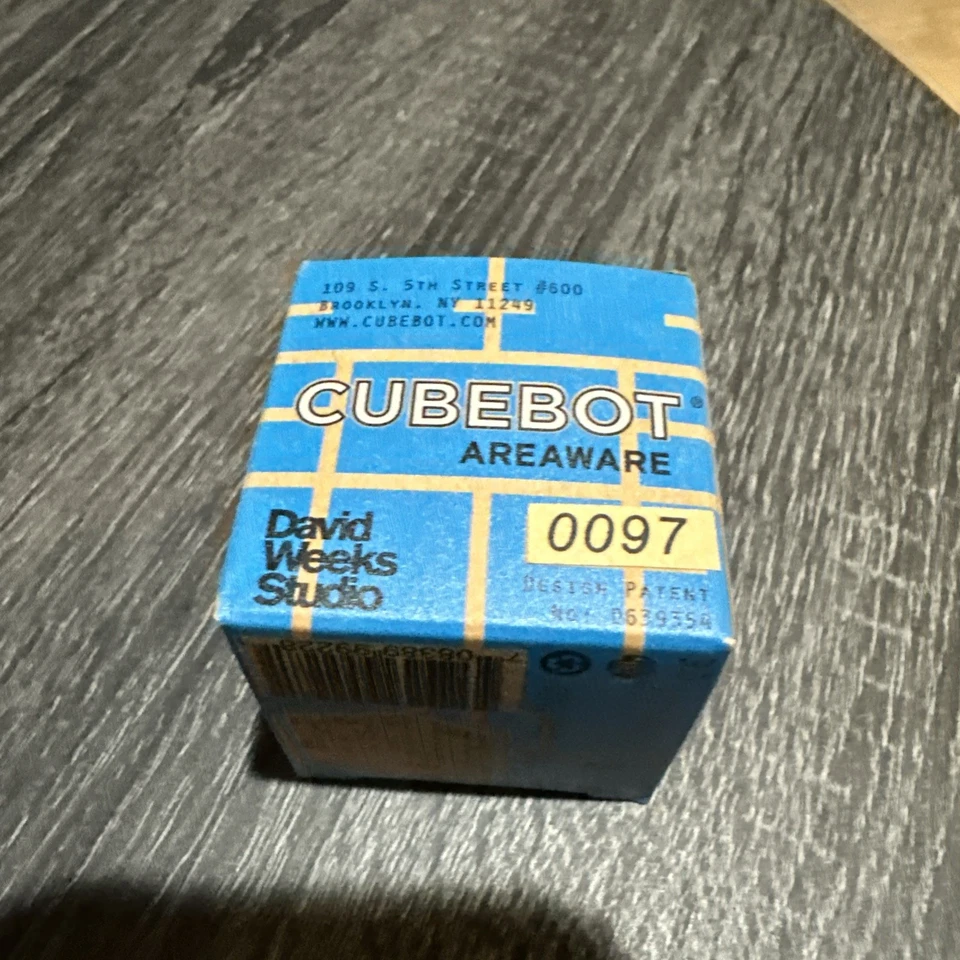 Areaware Cubebot Robot Madera David Weeks Studio Brain Mind Teaser Juego (lote de 7) Foto 2 de 4