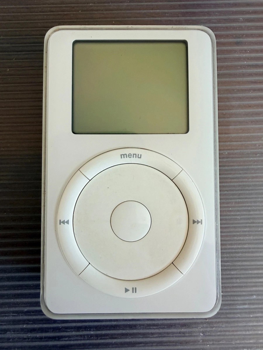 Apple iPod Classic 2nd Gen A1019 10GB Touch Scroll Wheel Rare