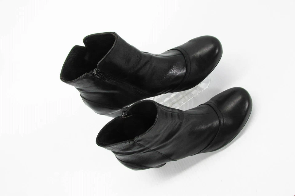 Miz Mooz Womens Boot Size 10M Black Leather Ankle Bootie Pre Owned vq - Image 2 of 4