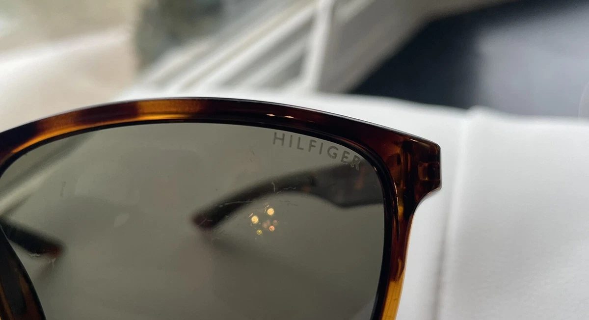 Tommy brown sunglasses top