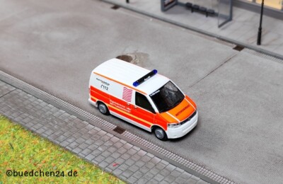 Volkswagen T5  10 Rettungsdienst Brandenburg/Havel - H0-1:87 - Rietze