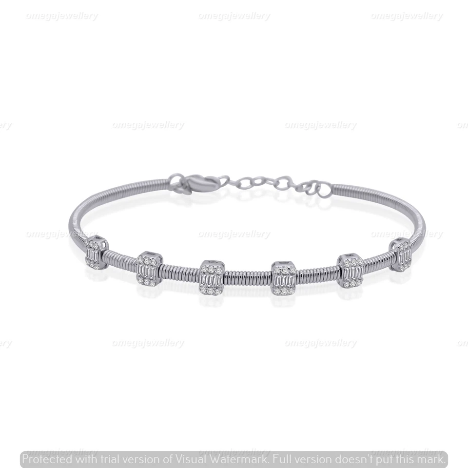 Pulseras para mujer de oro blanco macizo de 10 quilates con diamantes naturales talla baguette de 0,40 quilates Foto 4 de 4