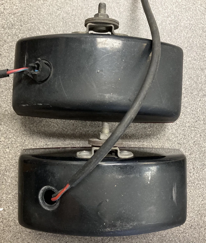 DAC2695 - PAR de faros antiniebla traseros de alta intensidad - 1982-1991 Jaguar XJ6, XJ12 + XJS Foto 2 de 2