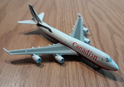 Vintage Schabak 1:600 CANADIAN Diecast Boeing 747-400 Model Aircraft 921/73 - Picture 3 of 13