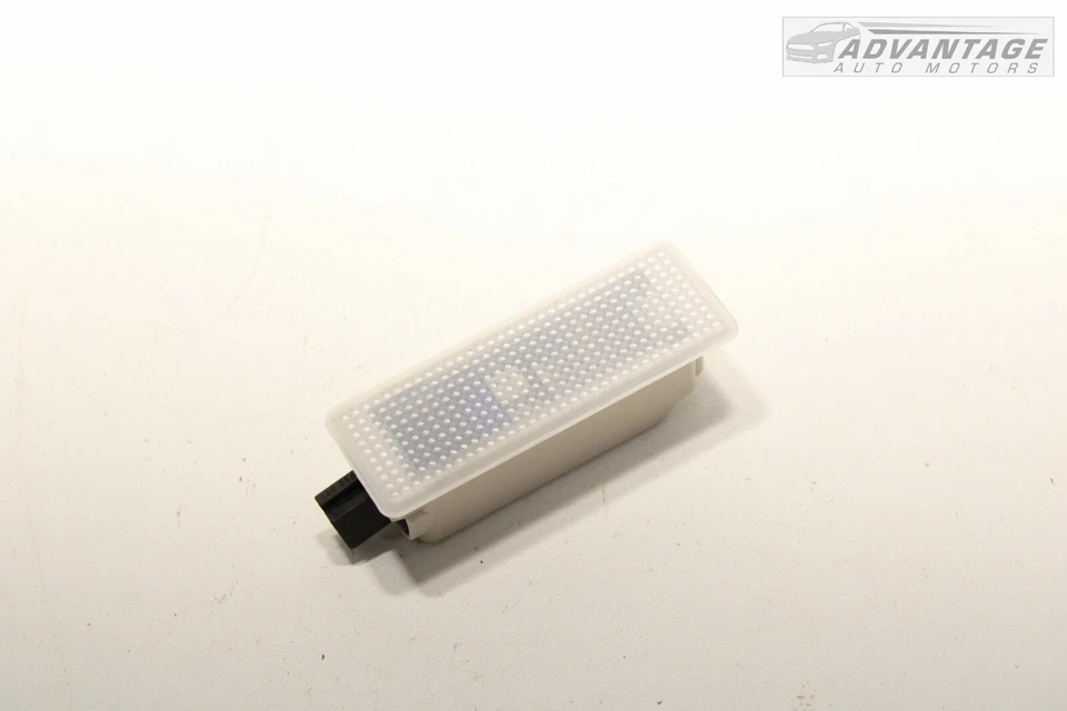 BMW 535I F10 2009-2016 panel de puerta tablero interior luz de cortesía lámpara OEM Foto 2 de 4