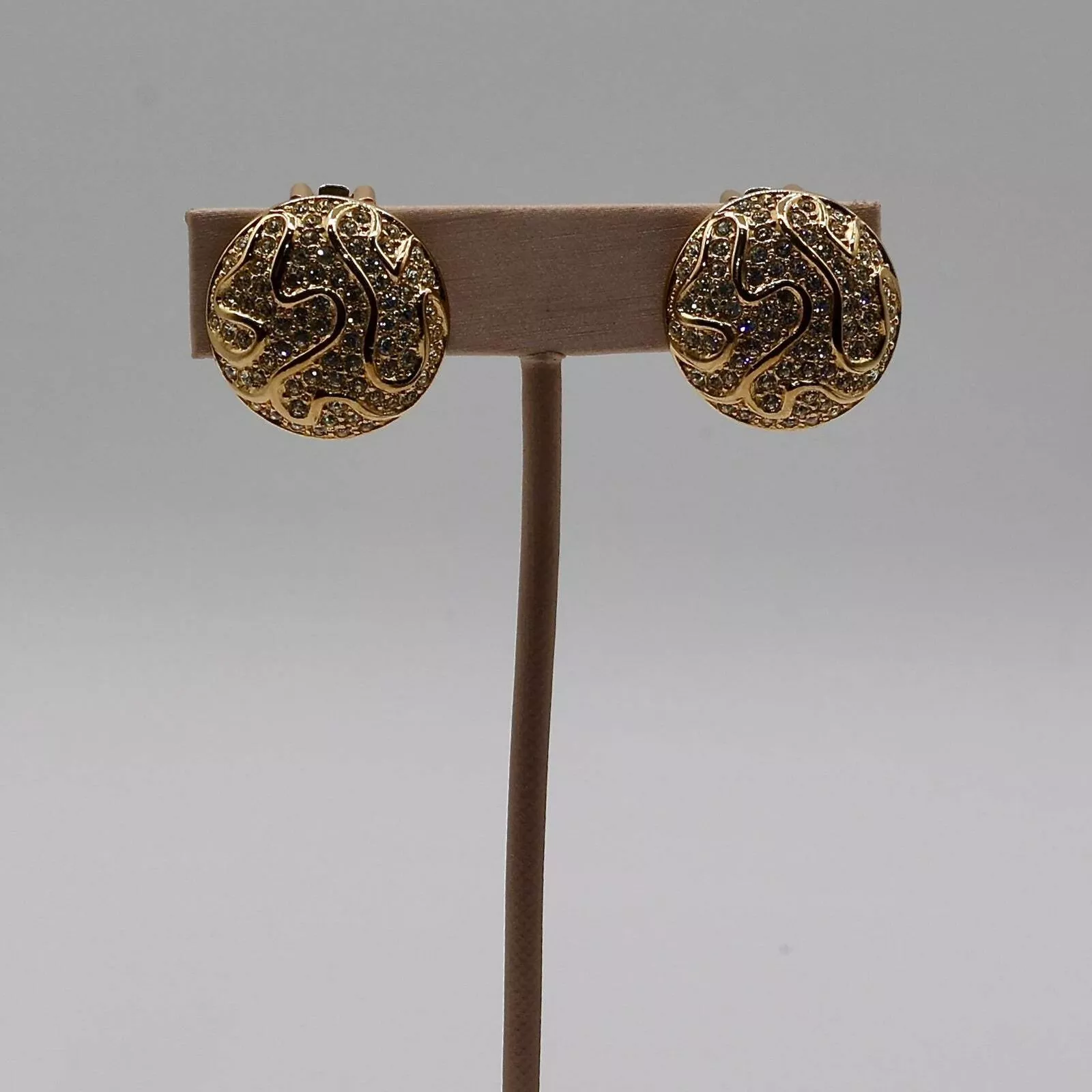 Boucles d'oreilles vintage Christian Dior grappe cristal ton or