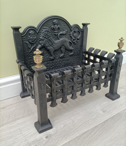 Antique Reclaimed Victorian cast iron fire basket grate with Lion, Rose Thistle - Bild 4 von 8