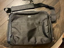 HP Black Nylon Laptop Shoulder/Messenger Bag 15in Padded Adjustable Strap