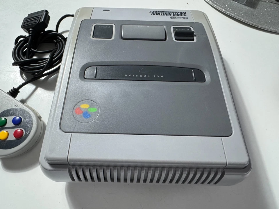 Super Nintendo / SNES + Controller + Kabel #6 - Bild 3 von 3