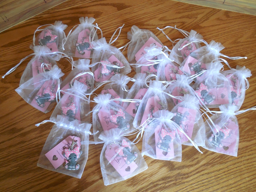 NEW Lot of 24 "IT'S A GIRL" Pliable Baby Elephant Figure KEY RING for New Baby - Picture 4 of 4