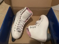 Riedell Pearl Ice skates Size 3