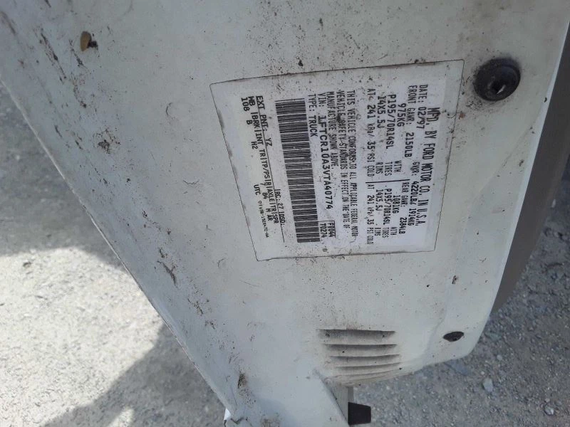 Radiator 4 Cylinder Fits 95-97 RANGER 1507541 Foto 2 de 4