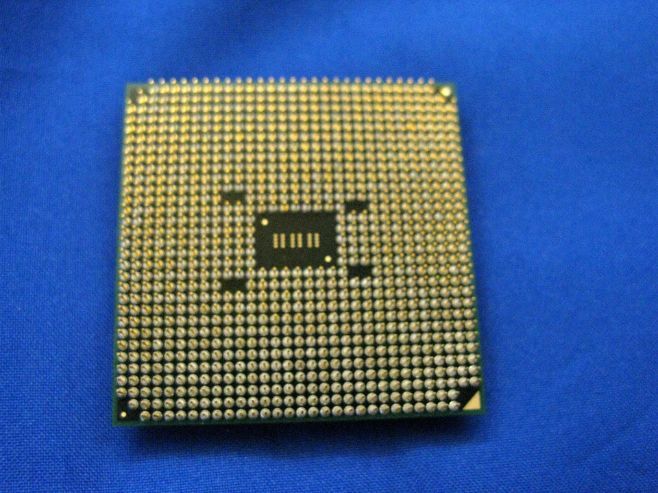 AMD A6-3600 SERIES CPU - USED - Image 2 of 2