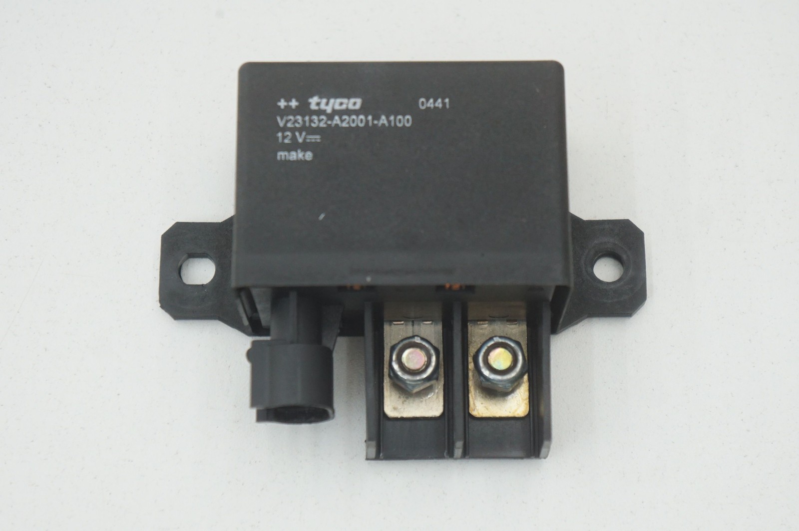 Multipurpose Tyco Power Relay OEM V23132-A2001-A100 Rolls Royce Phantom Vii 2006