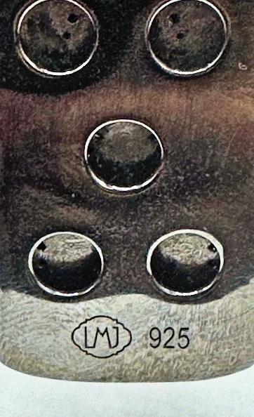 Banda de rodadura de neumático Racer Swag enchapada en rodio negro etiqueta de diamante Foto 4 de 4