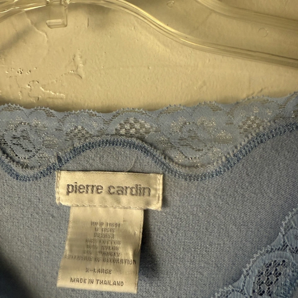 Top Pierre Cardin Y2k XL Azul Encaje Borde Cuello en V Tejido Encaje Hada de cabaña Foto 4 de 4