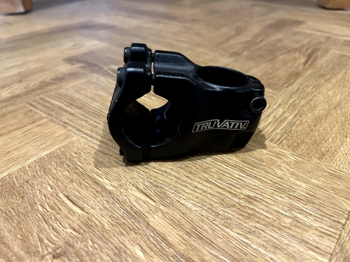 Truvativ Hussefelt Stem – 31.8mm Clamp – 40mm Length – 1 1/8 Black - DH - DJ - Picture 2 of 7