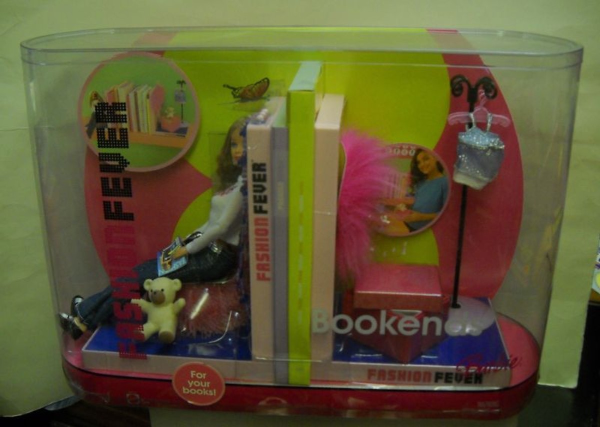 1041 NRFB Mattel Fashion Fever Barbie Doll with Bookends | eBay
