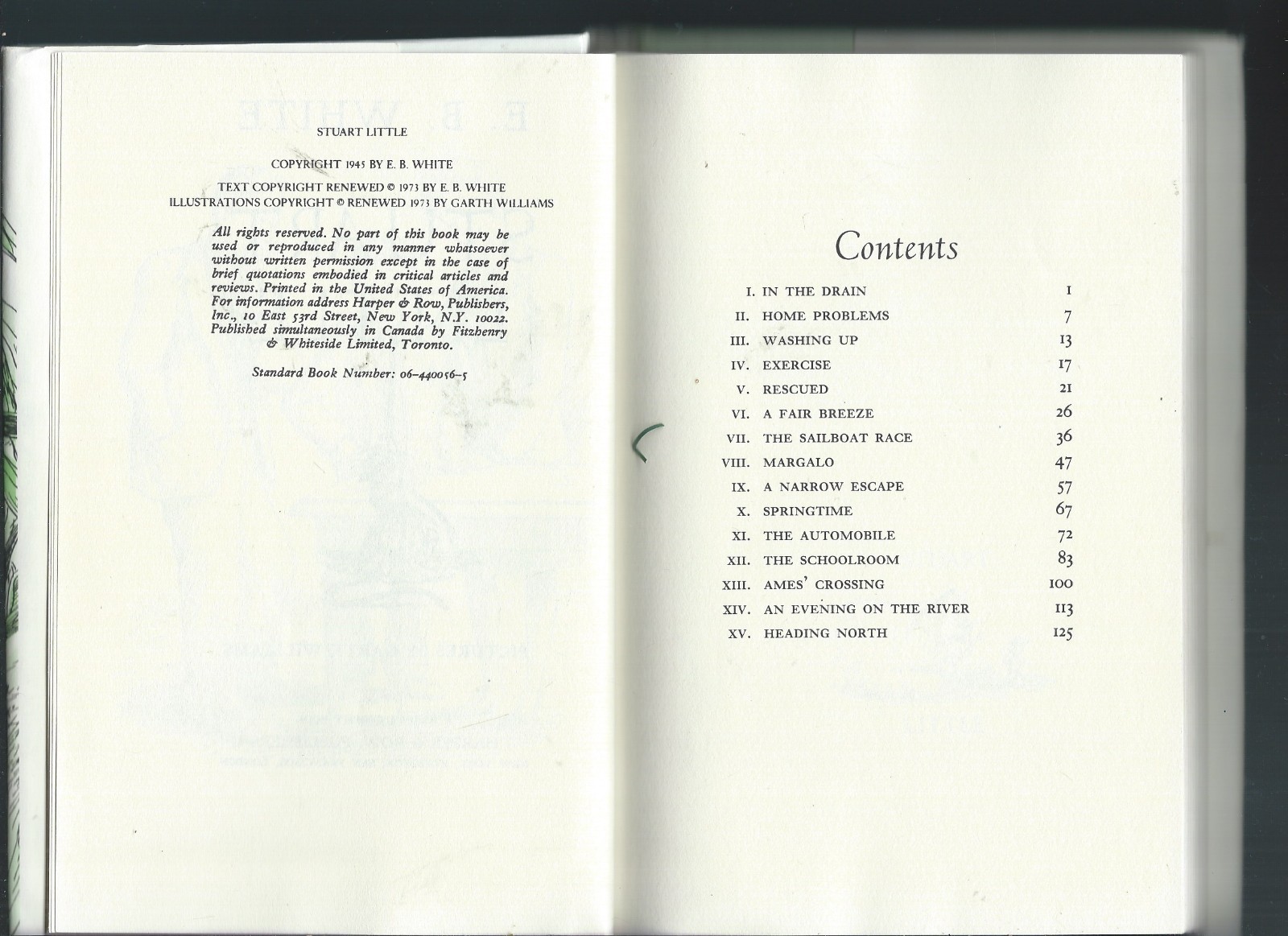 FILA Stuart little by eb white hardcover dust jacket Harper & row art G Williams 1973