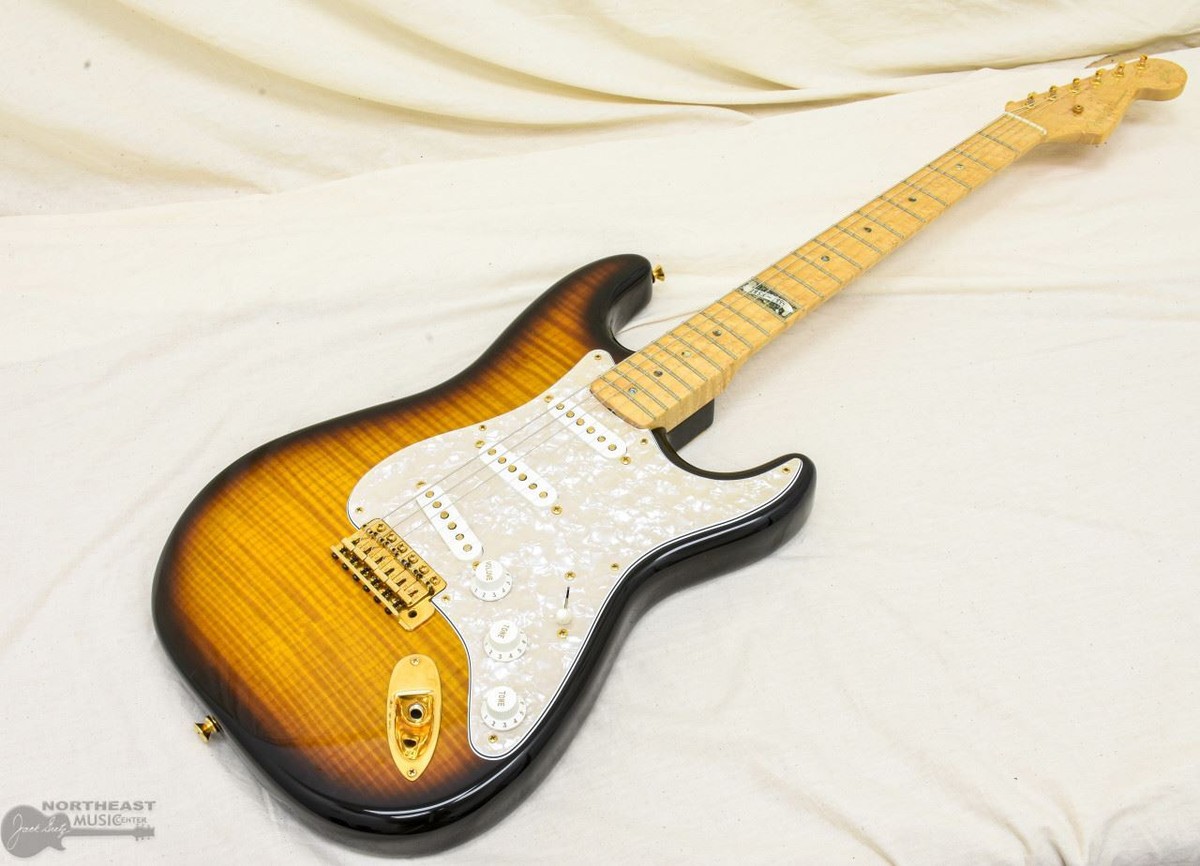 1994 Fender Custom Shop 40th Anniversary Stratocaster - 2