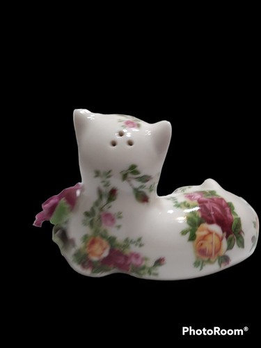 Royal Albert Old Country Roses Porcelain Cat Salt & Pepper Shakers Applied Roses - Picture 9 of 12