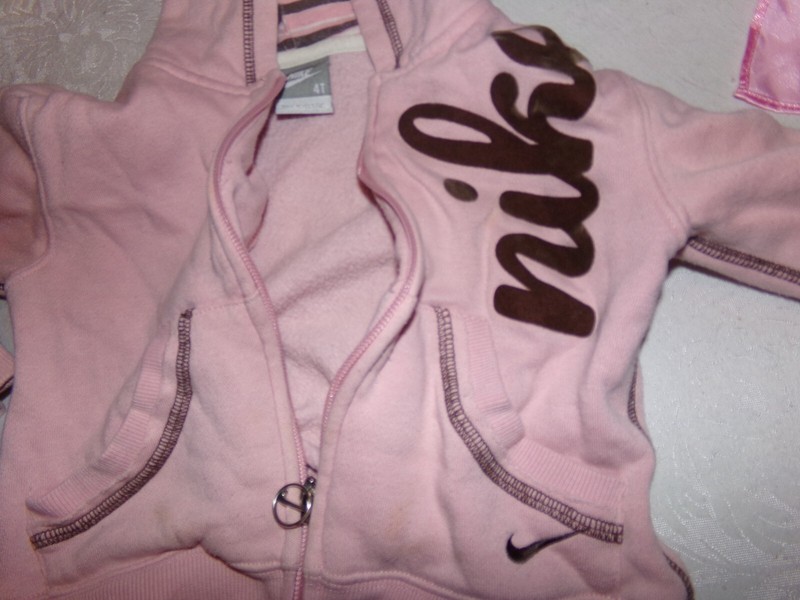 +*GIRLS NIKE JACKET  4T G 979