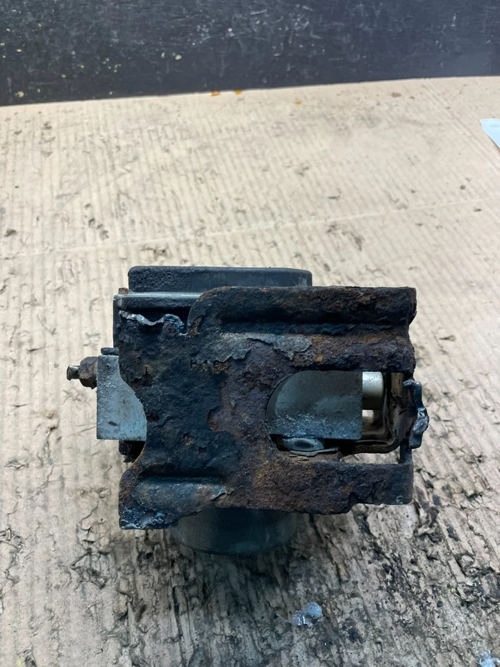 Chevrolet Tahoe Suburban 2009 2014 ABS bomba de freno antibloqueo OEM V6447 DG Foto 2 de 4