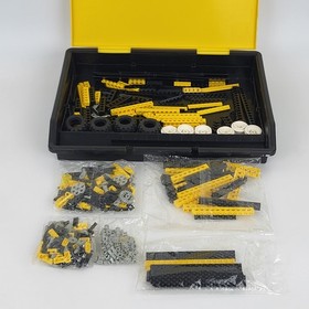 1994 - LEGO: Technic 8062 - Universal Set w/ Black & Yellow Storage Case - READ!