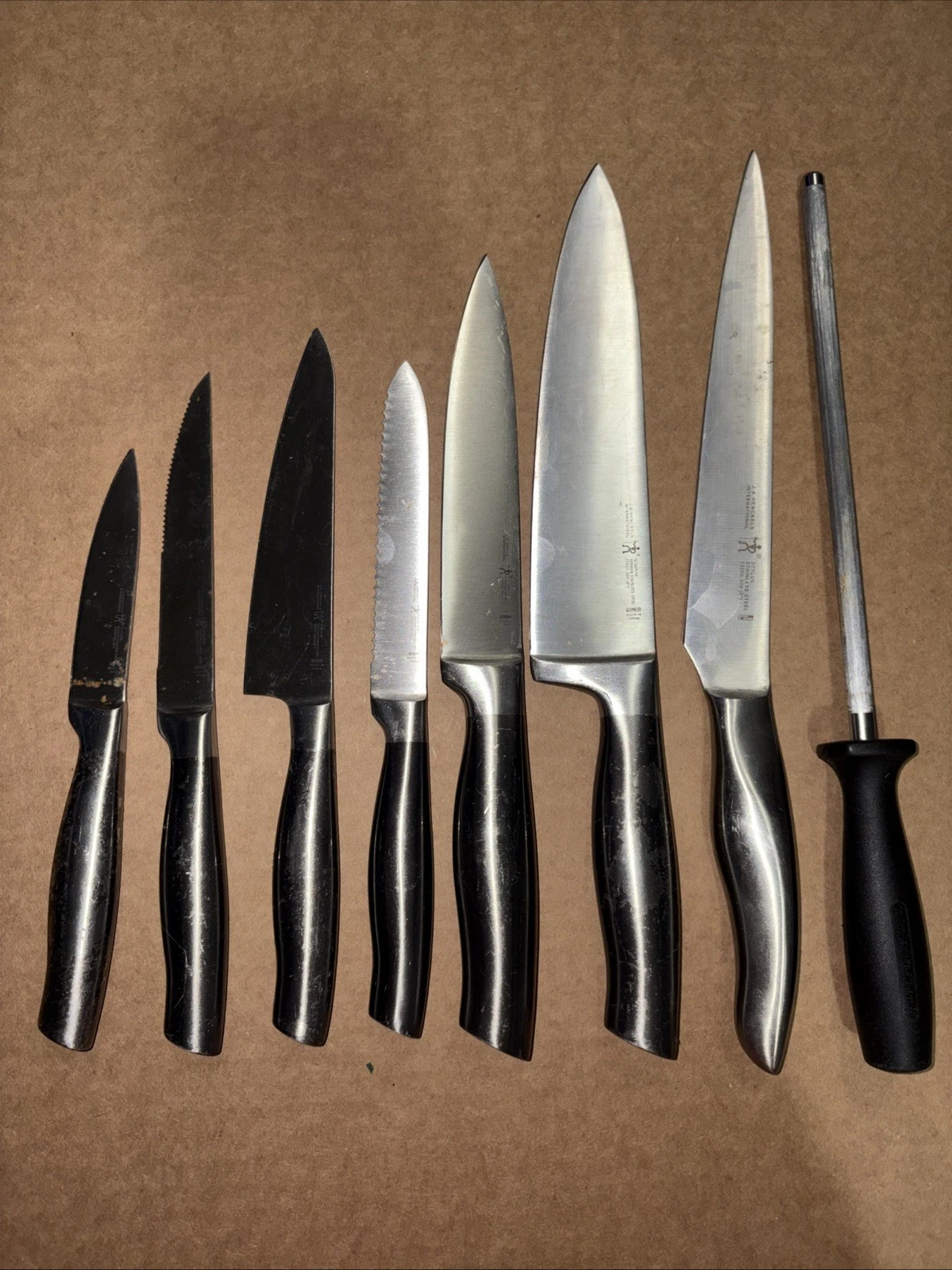 J.A. Henckels International Graphite 17621-200 4in-8in , Set of 8