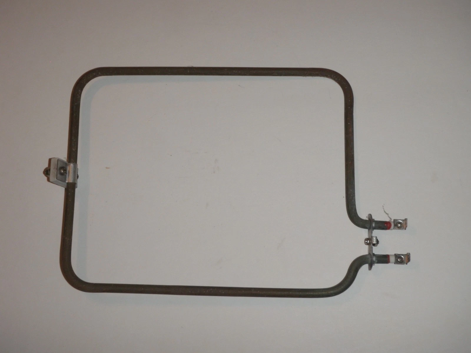 Heating Element + Mount for Breadman Bread Maker Model TR2200 3-rivet only