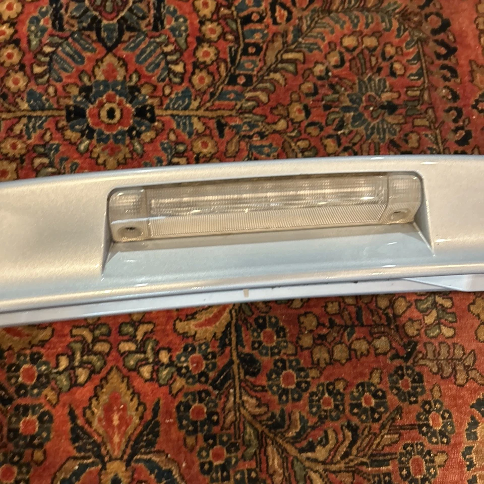 15-20 Toyota Sienna Rear Liftgate Spoiler Third Brake Light Paint Code 8s4  - Image 4 of 4