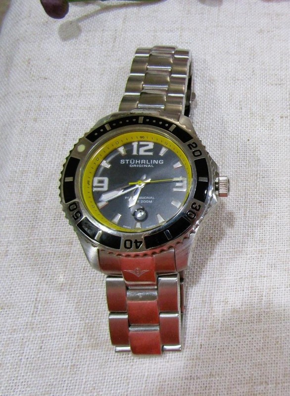 Men's Stuhrling Original Regatta Valiant Pro II Quartz Diver Watch  Lot #307  **